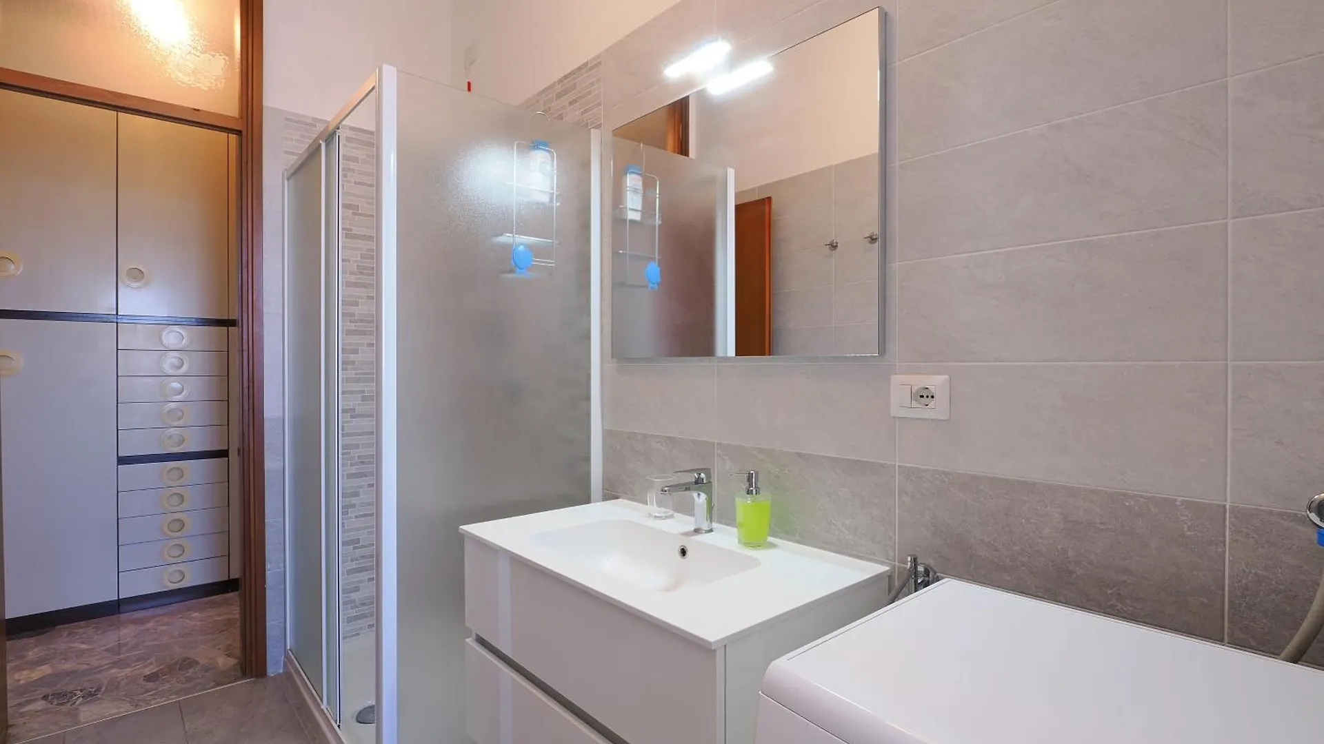 Primopiano - Marelli Apartment Sesto San Giovanni 0*,  Italy
